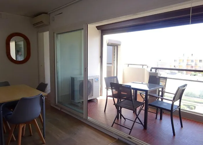 Lejlighed 2 Pieces Avec Terrasse Au Bord De L'eau, Parking, Climatisation - Fr-1-782-1